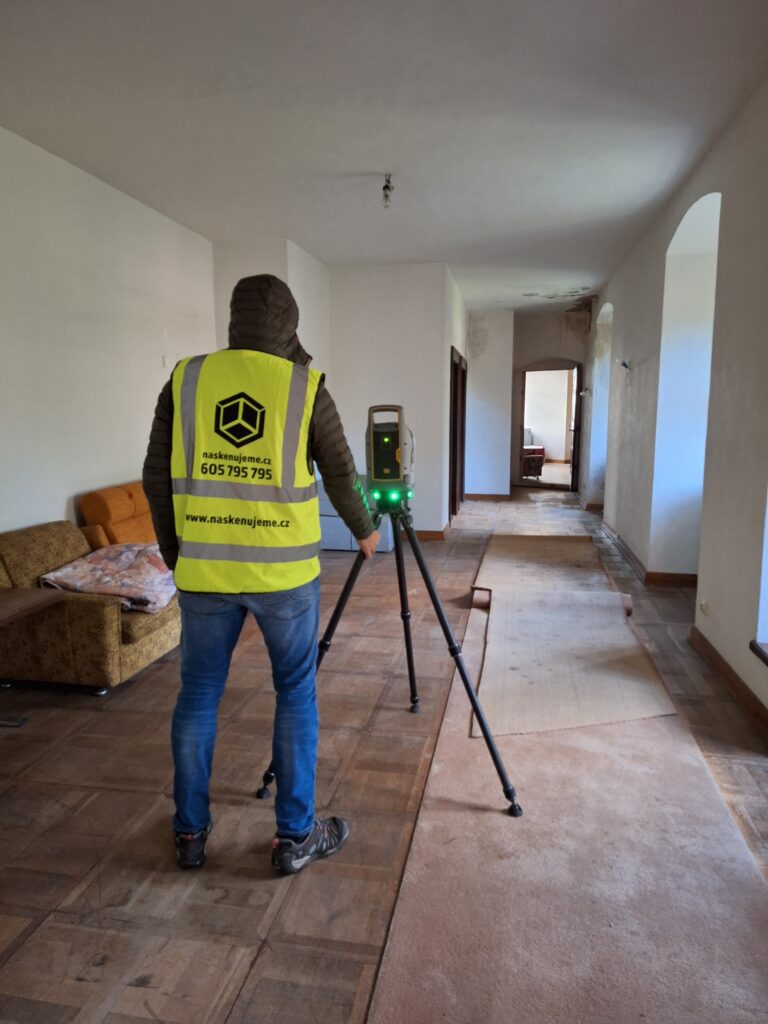 3D skenování domu s válcovou věží