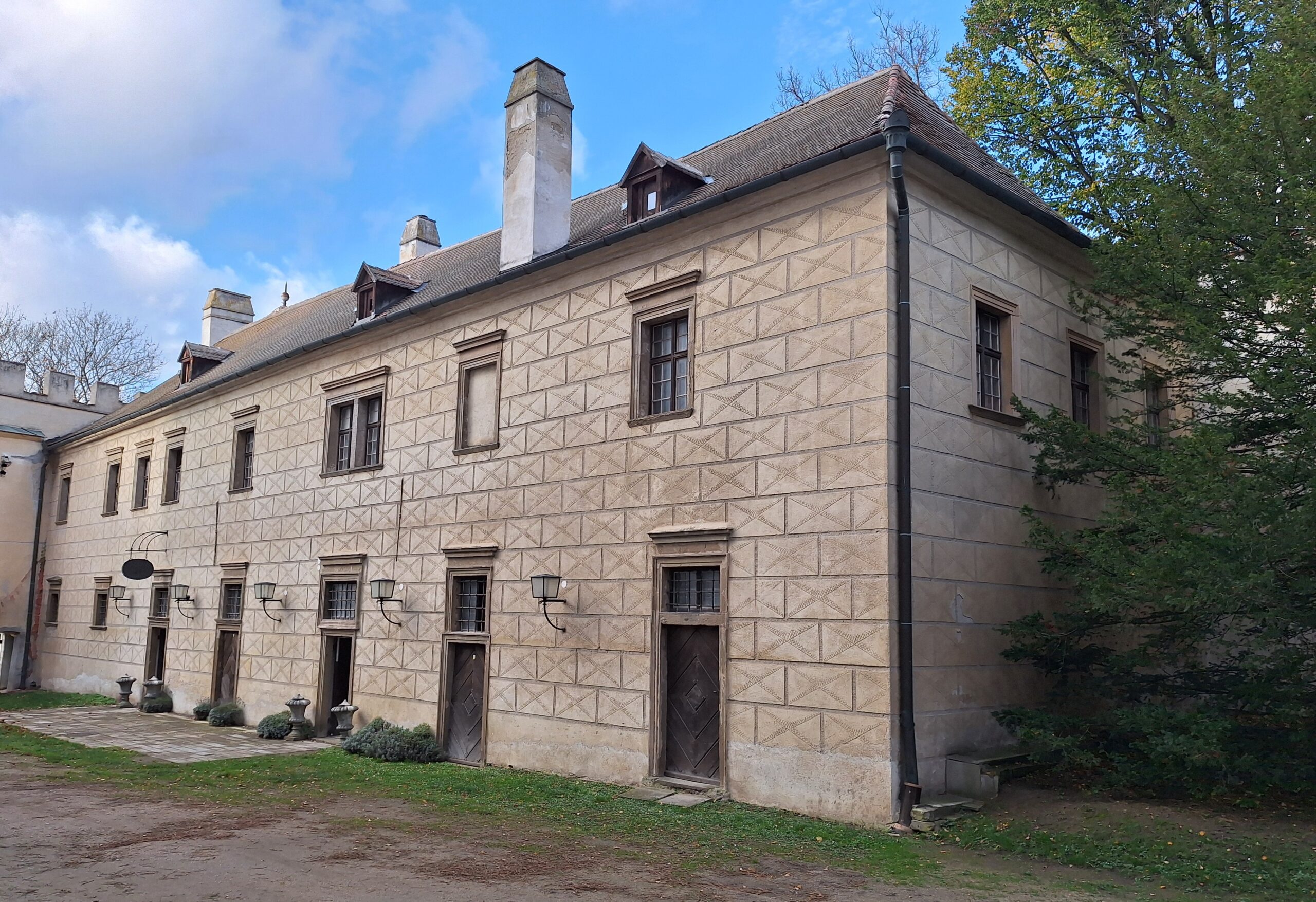 3D skenování domu s válcovou věží